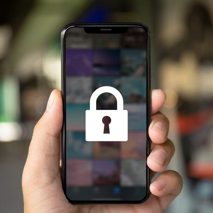 Kilitli iPhone ekranı — tamir sırasında veri gizliliği